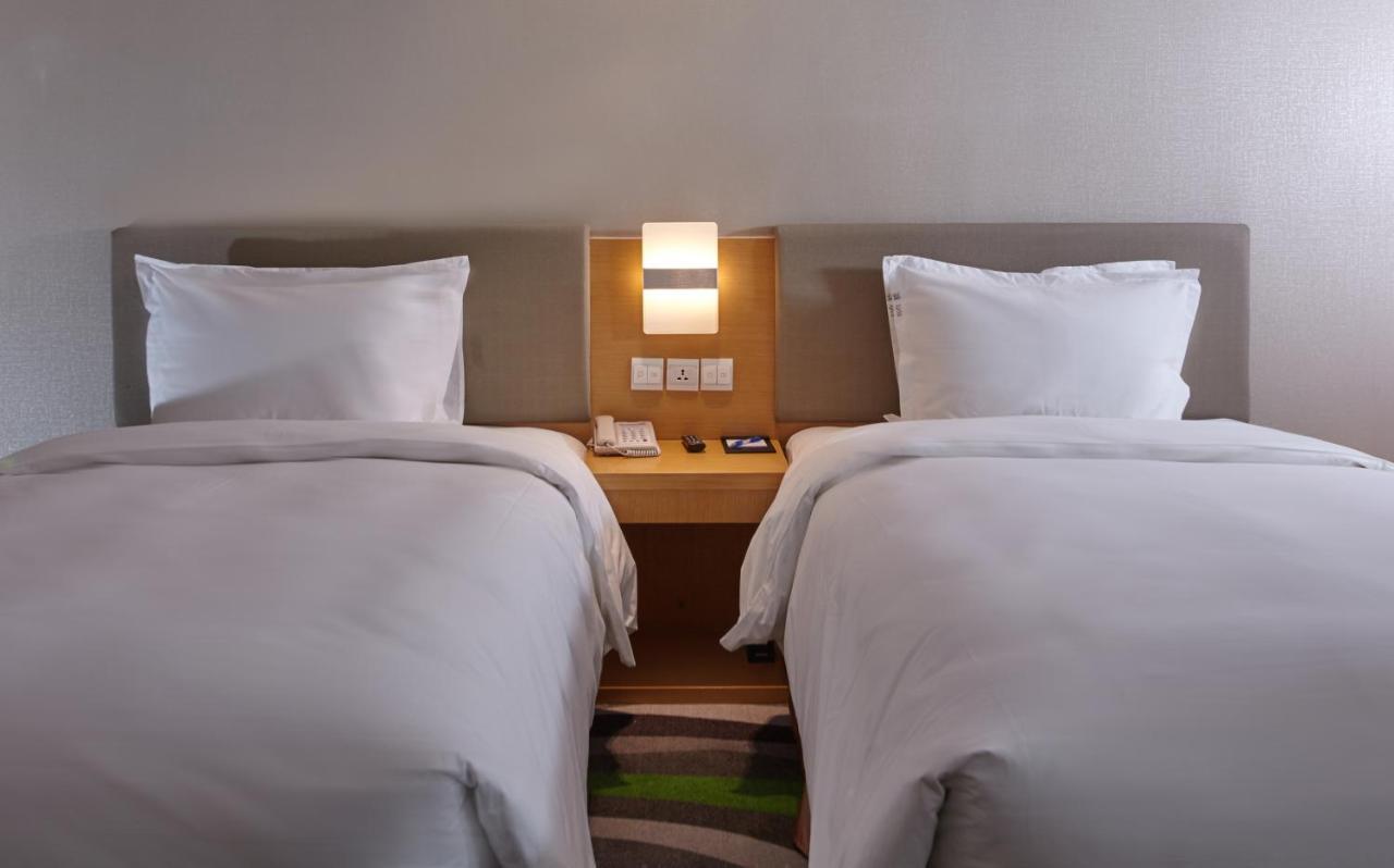 Holiday Inn Express Tangshan Downtown By Ihg Exterior photo